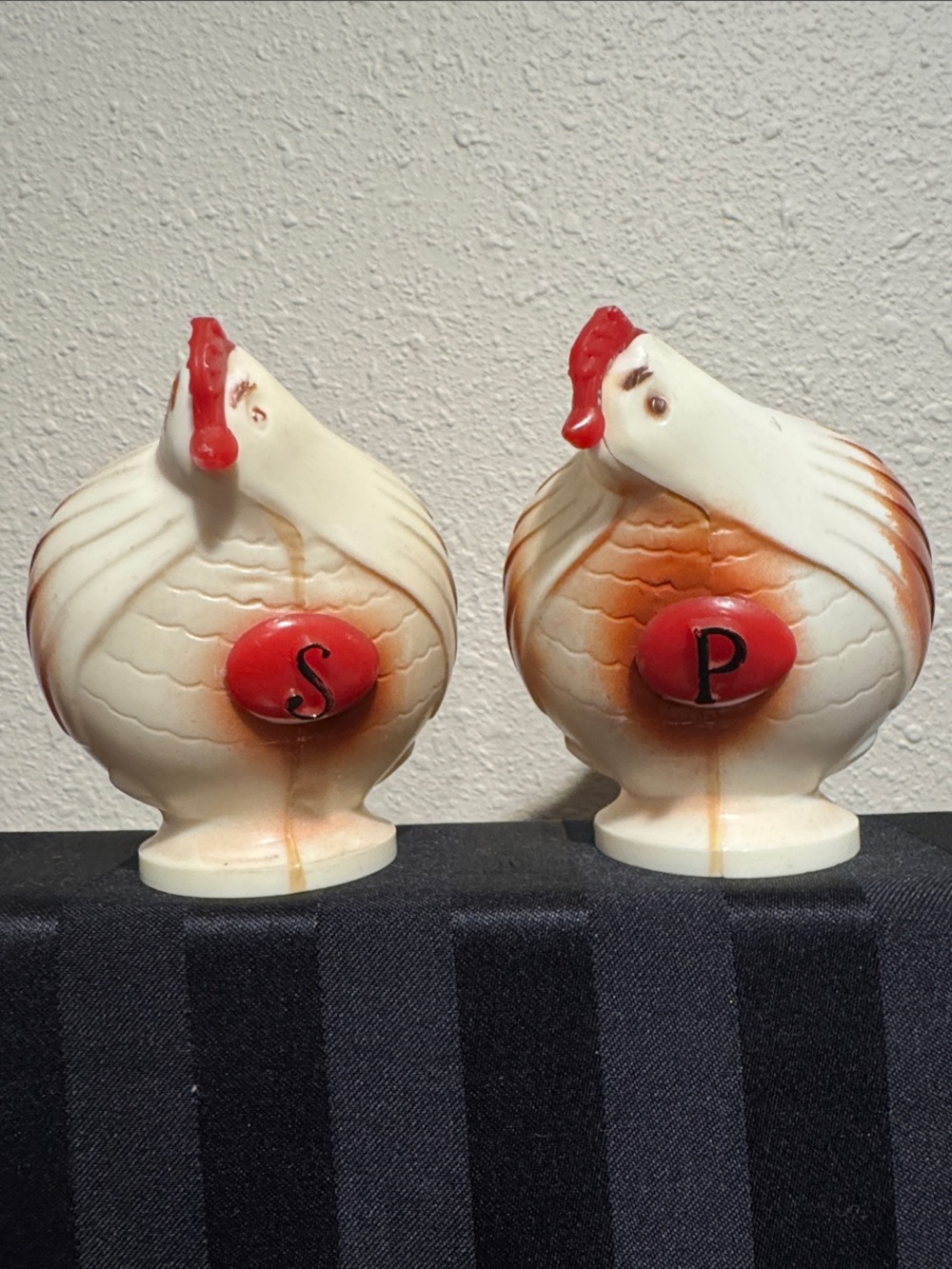 Vintage Plastic Rooster Salt & Pepper Shakers - Cream with brown and red accents